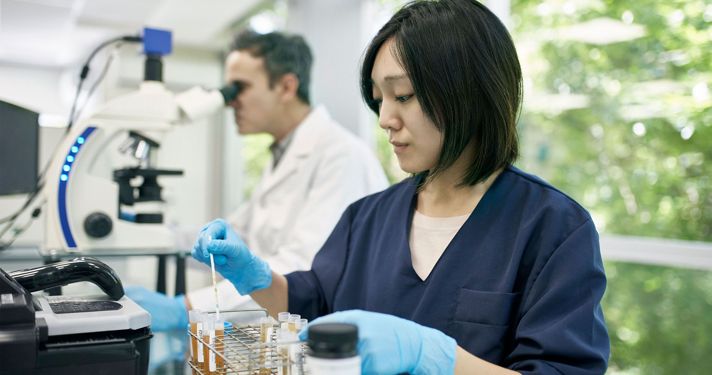 What does a red blood cell count of 10 ery/μL in urine mean? Is it dangerous?